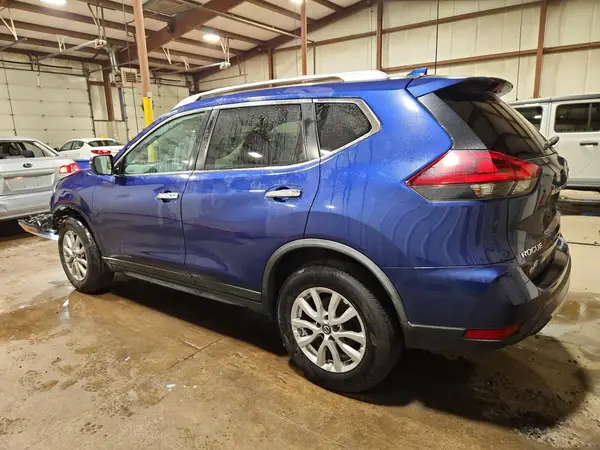 KNMAT2MV4JP550906 2018 NISSAN ROGUE - Image 2