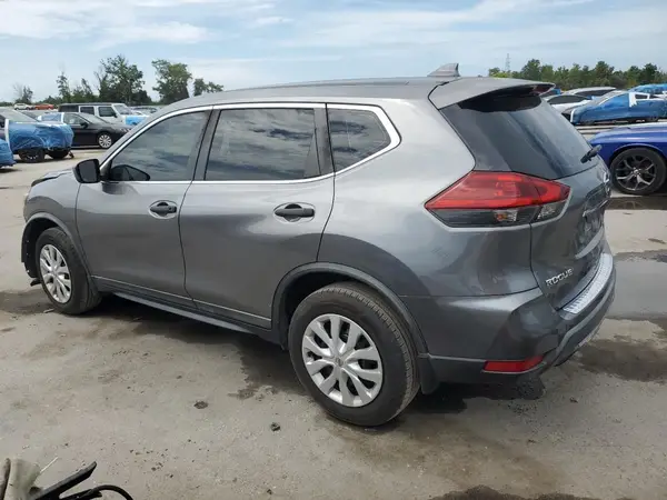 KNMAT2MV4JP552395 2018 NISSAN ROGUE - Image 2