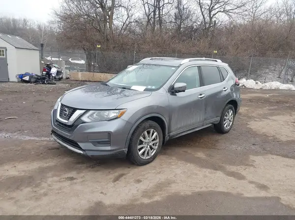 KNMAT2MV4JP553420 2018 NISSAN ROGUE - Image 2