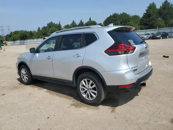 KNMAT2MV4JP555006 2018 NISSAN ROGUE - Image 2