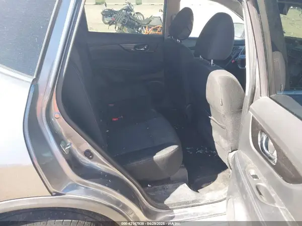 KNMAT2MV4JP560805 2018 NISSAN ROGUE - Image 8