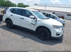 KNMAT2MV4JP561727 2018 NISSAN ROGUE