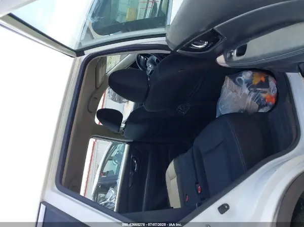 KNMAT2MV4JP561727 2018 NISSAN ROGUE - Image 8