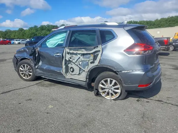 KNMAT2MV4JP563512 2018 NISSAN ROGUE - Image 2