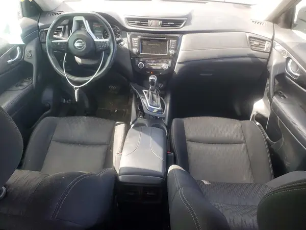 KNMAT2MV4JP563512 2018 NISSAN ROGUE - Image 8