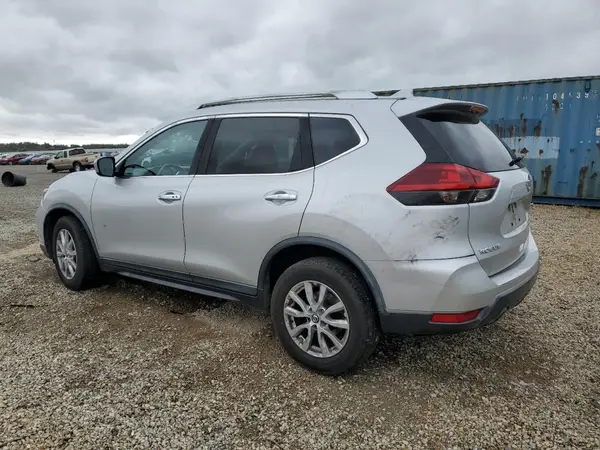 KNMAT2MV4JP567608 2018 NISSAN ROGUE - Image 2