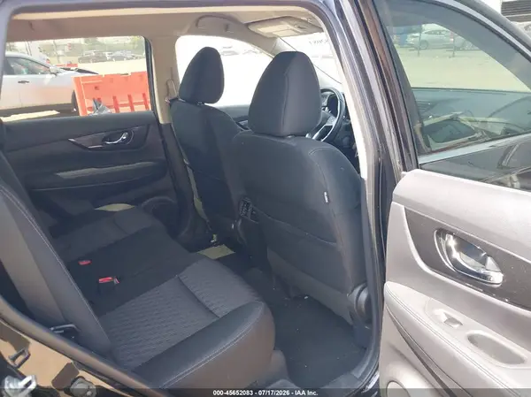 KNMAT2MV4JP569021 2018 NISSAN ROGUE - Image 8