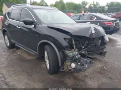 KNMAT2MV4JP569925 2018 NISSAN ROGUE