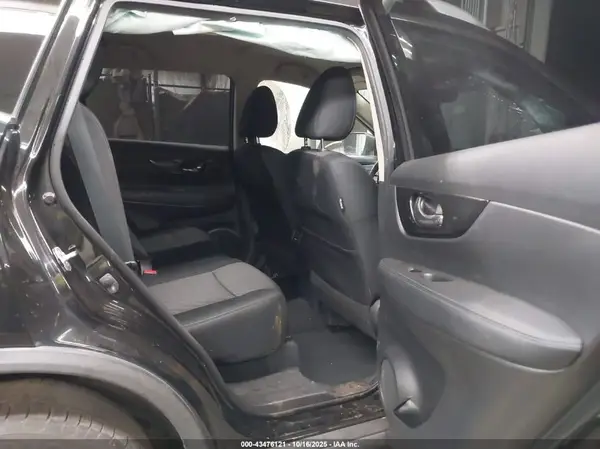 KNMAT2MV4JP572758 2018 NISSAN ROGUE - Image 8