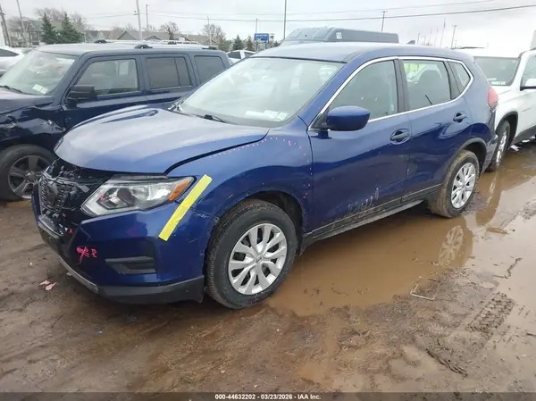 KNMAT2MV4JP573313 2018 NISSAN ROGUE - Image 2