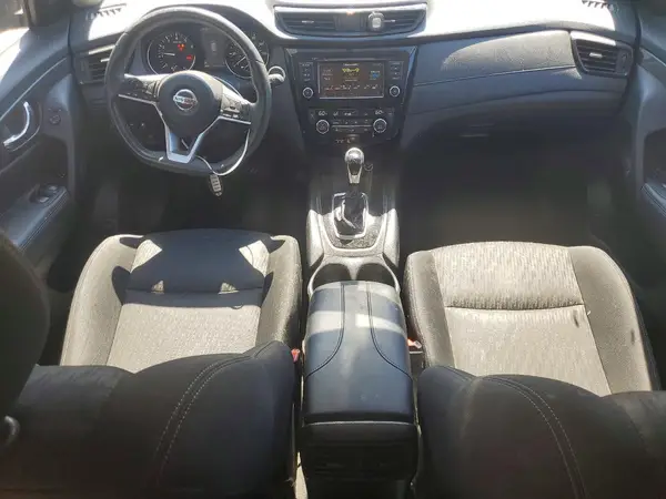 KNMAT2MV4JP575465 2018 NISSAN ROGUE - Image 8