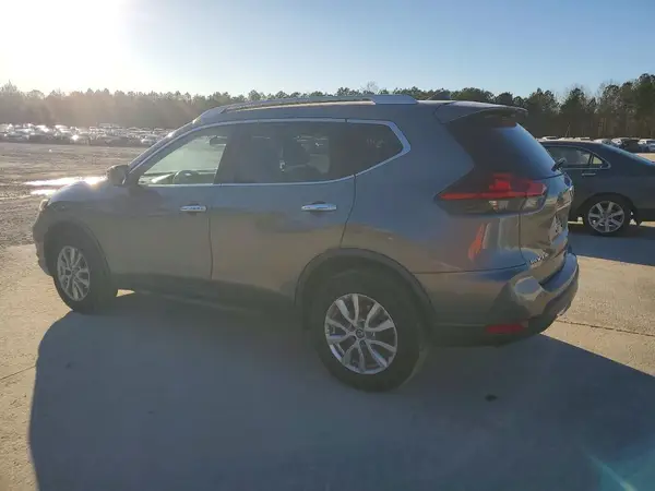 KNMAT2MV4JP580083 2018 NISSAN ROGUE - Image 2