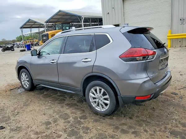 KNMAT2MV4JP582397 2018 NISSAN ROGUE - Image 2