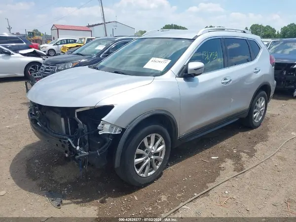 KNMAT2MV4JP584635 2018 NISSAN ROGUE - Image 2