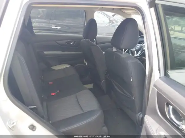 KNMAT2MV4JP584635 2018 NISSAN ROGUE - Image 8