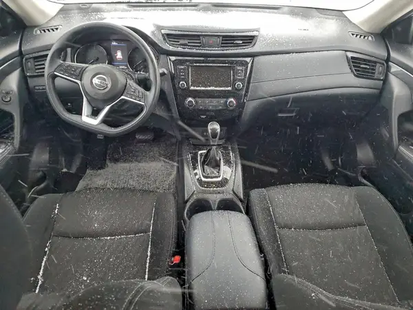 KNMAT2MV4JP585588 2018 NISSAN ROGUE - Image 8