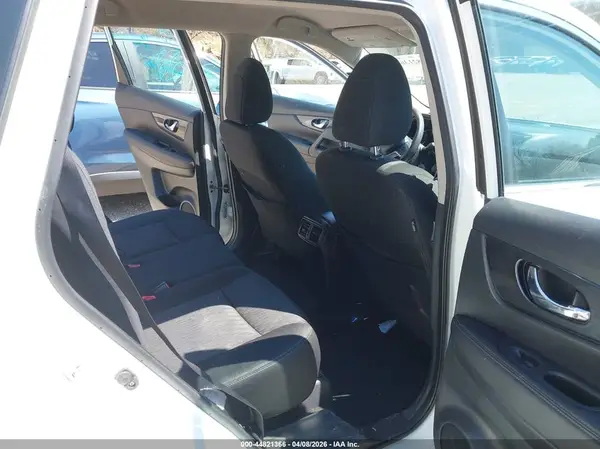 KNMAT2MV4JP587468 2018 NISSAN ROGUE - Image 8