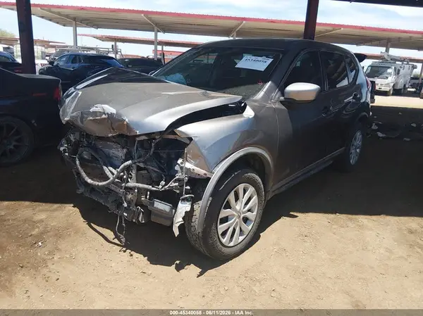 KNMAT2MV4JP588443 2018 NISSAN ROGUE - Image 2