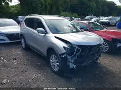 KNMAT2MV4JP589978 2018 NISSAN ROGUE