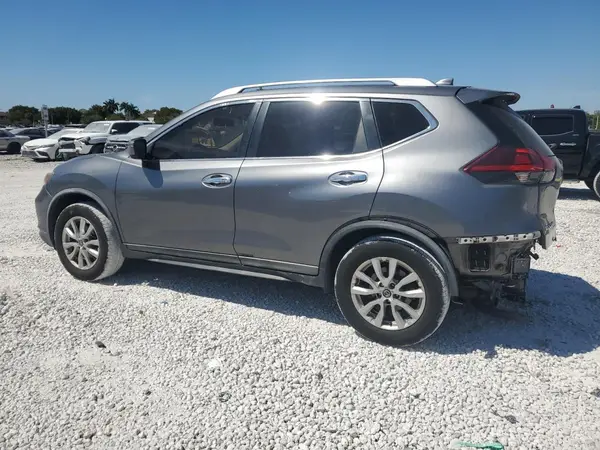 KNMAT2MV4JP591164 2018 NISSAN ROGUE - Image 2
