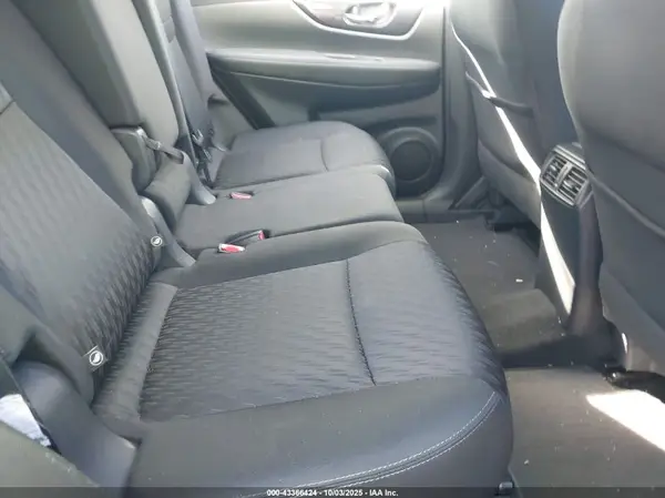 KNMAT2MV4JP592346 2018 NISSAN ROGUE - Image 8