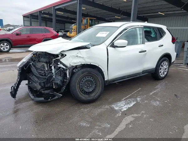 KNMAT2MV4JP593125 2018 NISSAN ROGUE - Image 2