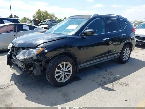 KNMAT2MV4JP595439 2018 NISSAN ROGUE - Image 2