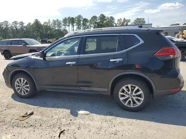 KNMAT2MV4JP596235 2018 NISSAN ROGUE - Image 2