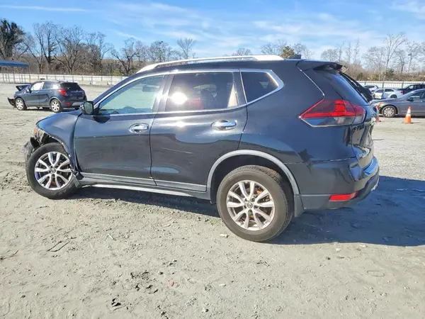KNMAT2MV4JP601434 2018 NISSAN ROGUE - Image 2