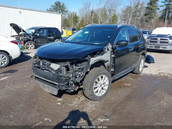 KNMAT2MV4JP604365 2018 NISSAN ROGUE - Image 2