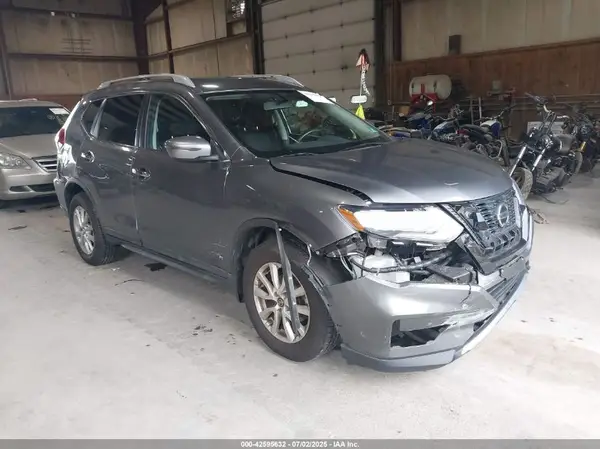 KNMAT2MV4JP609159 2018 NISSAN ROGUE - Image 1