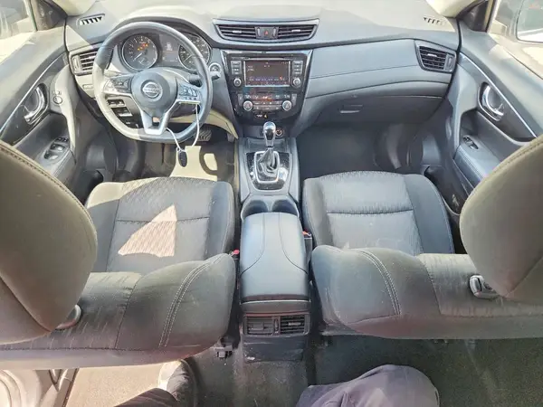 KNMAT2MV4JP610800 2018 NISSAN ROGUE - Image 8