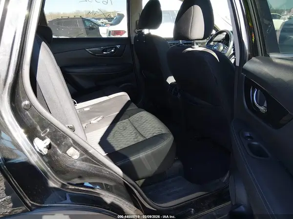 KNMAT2MV4JP612935 2018 NISSAN ROGUE - Image 8