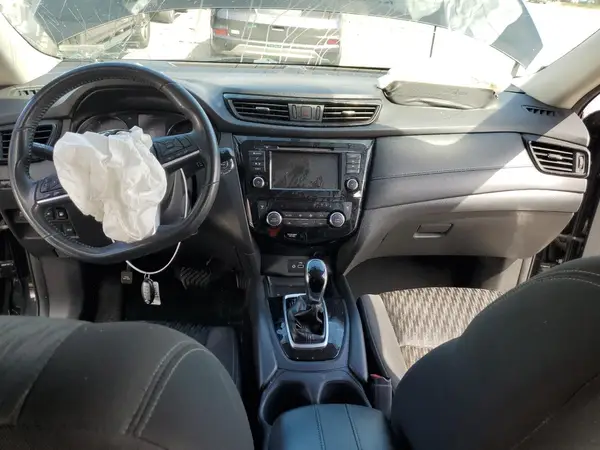 KNMAT2MV4JP614023 2018 NISSAN ROGUE - Image 8