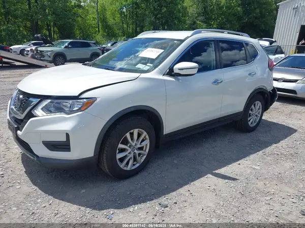 KNMAT2MV4JP614068 2018 NISSAN ROGUE - Image 2