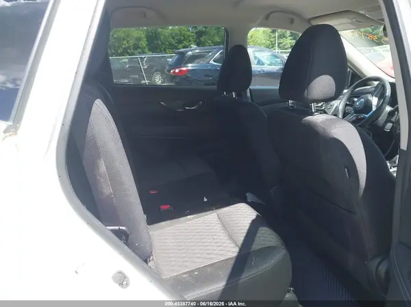 KNMAT2MV4JP614068 2018 NISSAN ROGUE - Image 8