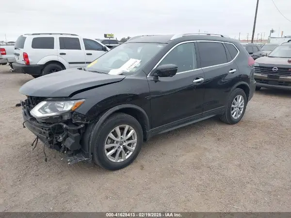 KNMAT2MV4JP614975 2018 NISSAN ROGUE - Image 2