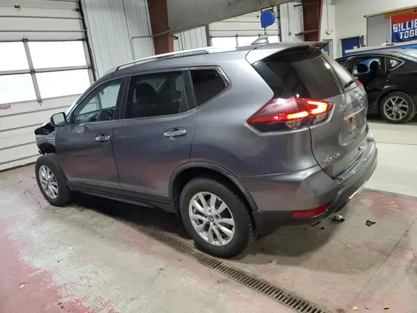KNMAT2MV4JP617777 2018 NISSAN ROGUE - Image 2