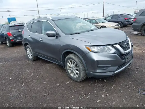 KNMAT2MV4JP617844 2018 NISSAN ROGUE - Image 1
