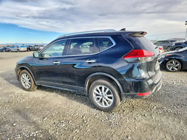 KNMAT2MV4JP621540 2018 NISSAN ROGUE - Image 2