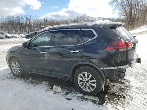 KNMAT2MV4JP621893 2018 NISSAN ROGUE - Image 2