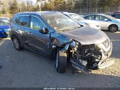 KNMAT2MV4JP622381 2018 NISSAN ROGUE