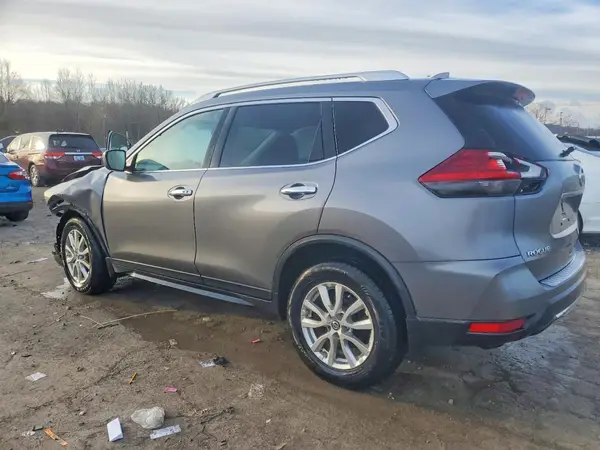KNMAT2MV4JP623188 2018 NISSAN ROGUE - Image 2