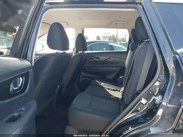 KNMAT2MV4KP500072 2019 NISSAN ROGUE - Image 8