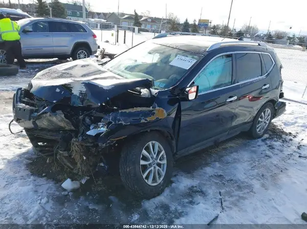 KNMAT2MV4KP501268 2019 NISSAN ROGUE - Image 2