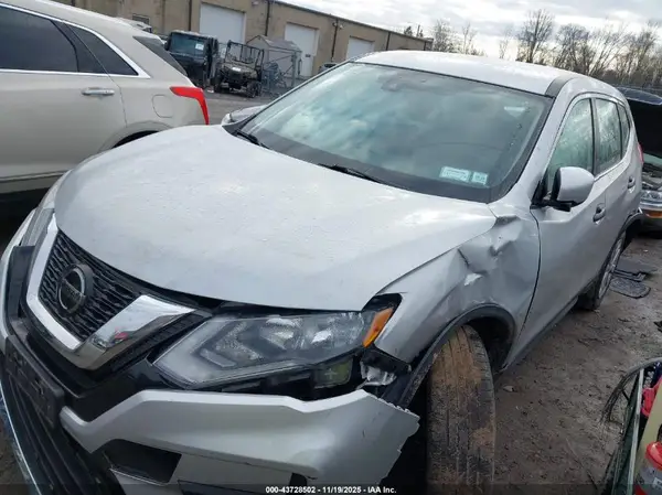 KNMAT2MV4KP502324 2019 NISSAN ROGUE - Image 2