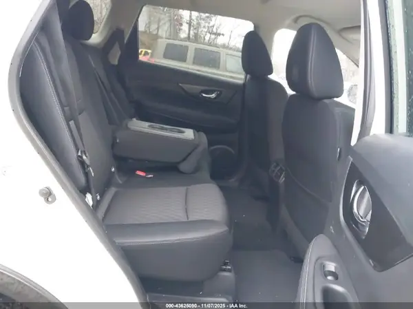 KNMAT2MV4KP551796 2019 NISSAN ROGUE - Image 8