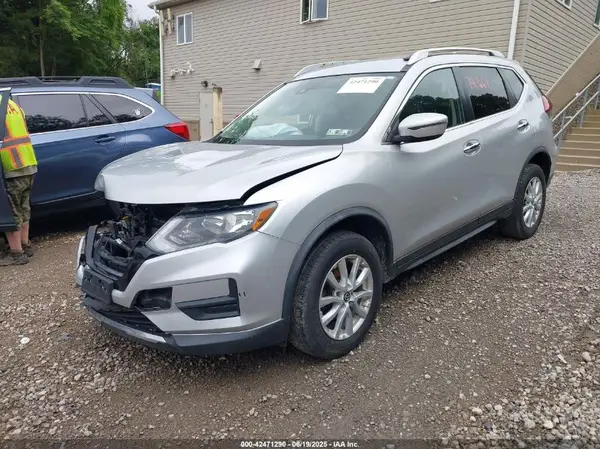 KNMAT2MV4KP555038 2019 NISSAN ROGUE - Image 2