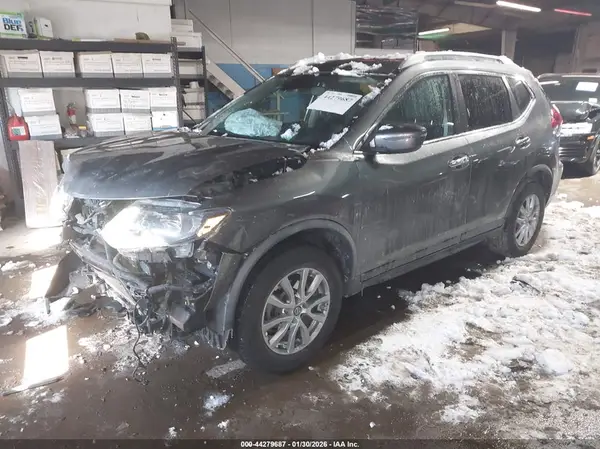 KNMAT2MV4LP527919 2020 NISSAN ROGUE - Image 2