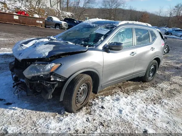 KNMAT2MV5GP609986 2016 NISSAN ROGUE - Image 2